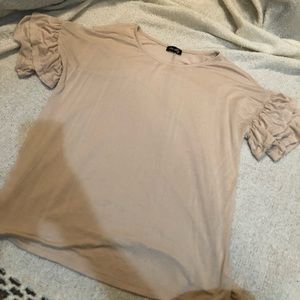 Short sleeve ruffle sleeve top